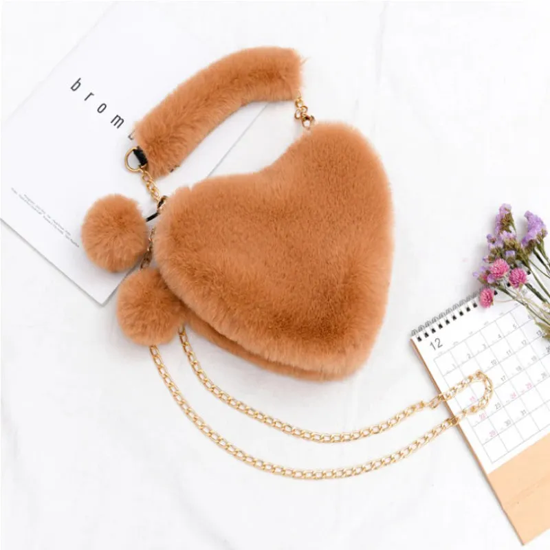 Plush Heart-shaped Faux Fur Women's Novelty Handbag