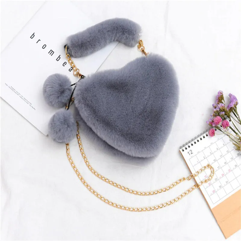 Plush Heart-shaped Faux Fur Women's Novelty Handbag