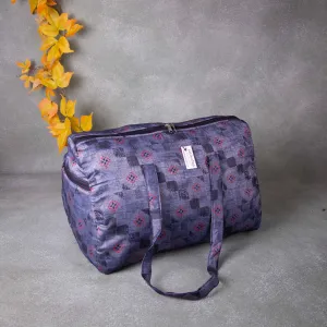 Weekender Travel Bag Grey Black Colour with Geometrical Printed Design.